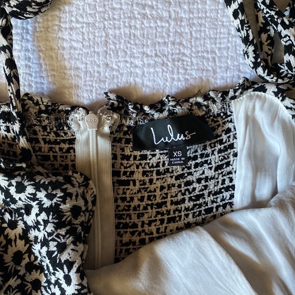 LuLu’s B&W Floral Mini Dress - tie straps - ruffle hem - Size XS - Picture 7 of 10